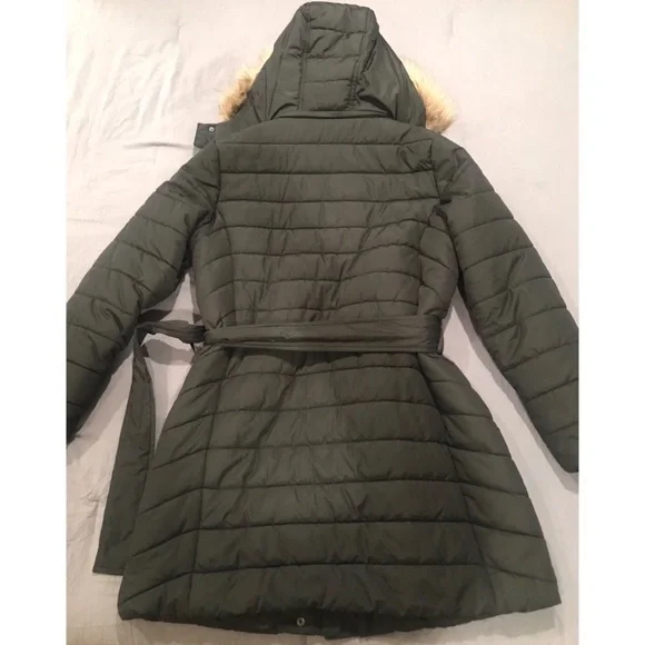 Banana Republic Puffer Coat w/ Fur Hood - Picture 3 of 8